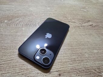 Iphone 13 mini 128gb v Top stave nema skoro ziadne znamky po - 8
