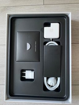 Apple MacBook Air 13” (2017) – 8 GB RAM, SSD 128 GB - 8