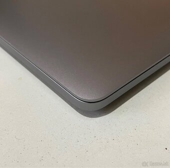 Macbook Pro M2 13” 8/256GB - 8