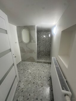 Na prenájom obchodný priestor 63m2 - Voľný ihned - 8
