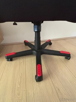 Predam hernu stolicku DX Racer Formula - 8