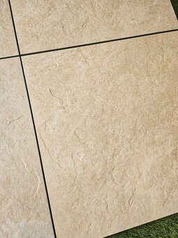 2 cm dlažba protišmyk aj na terče 60x60, sivá,vzor pieskovec - 8