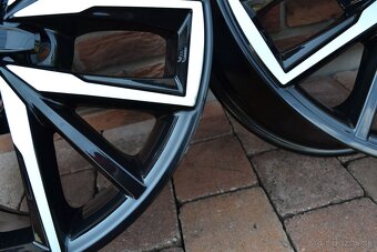 5x114,3 R17 Hlinikove disky Original Toyota Corolla - 8