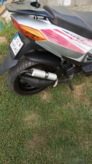 Predam skuter 50ccm - 8