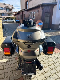 Peugeot metropolis SW 400 - 8