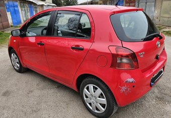 Toyota Yaris 1,0 , 51kw, 5d. hatchback, 5-st. manuál - 8