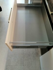 Predám kuchynskú linku +komplet spotrebiče, obsah v popise - 8