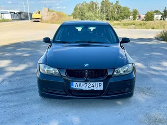 BMW e90 318i benzin sedan R17 nová STK a EK - 8