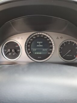 Mercedes benz C180 - 8