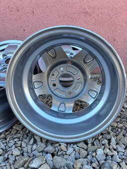 4x100 R13 Škoda Felicia, Favorit - 8