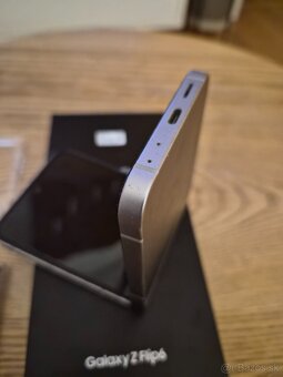 Samsung Z Flip 6 512GB - 8