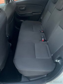 Toyota Yaris Hybrid 1.5 CVT - 8