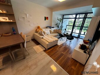 NA PREDAJ 2IZ. APARTMÁN V LUKRATÍVNEJ ČASTI MESTA PIEŠŤANY S - 8