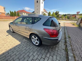Peugeot 407 - 8