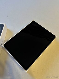 Apple iPad Air (2020) 64 GB + Apple Pencil 2. gen + 2x Obaľ - 8