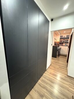 Na prenájom 2 izbový zrekonštruovaný byt s parkovaním - 8