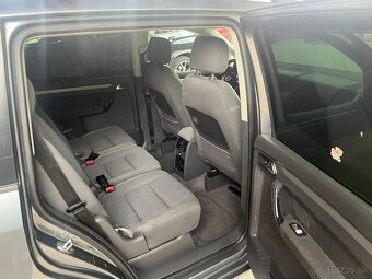 Volkswagen Touran 2.0 TDI Trendline - 8