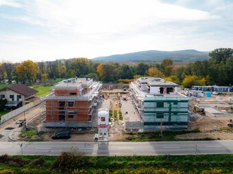 TOREA - ZELENÉ NIVY - 2i BYT S BALKÓNOM V BYT. DOME D - PEZI - 8