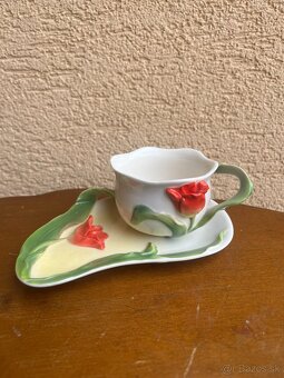 Porcelánové zberateľské šálky - 8