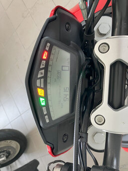 Ducati Hypermotard 821 - 8