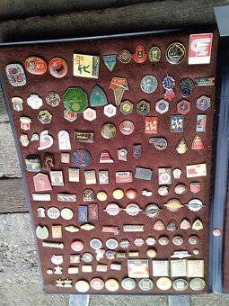 Odznaky cca 700kusov celok 100e - 8