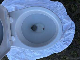 Predam umyvadlo a wc - 8