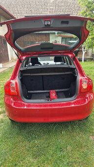 Toyota Auris 1,6 - 8