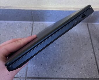 Dell Latitude E5450 / i5-5300U / 8GB RAM / 256GB SSD / 14" - 8