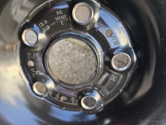 Vw plechové disky 5x112 r16 + org. VW Puklice r16 - 8