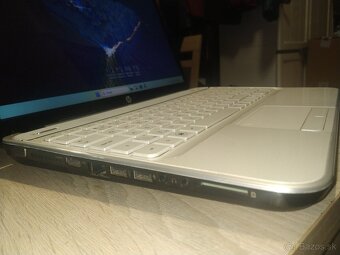 HP. 15,6“ LED. Nový SSD 256 GB. Grafika 2 GB. Nová baterka. - 8