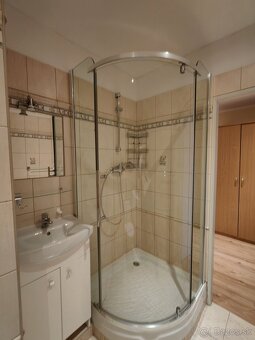 Garsónka s balkónom, Sihoť - 8