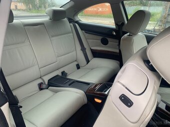 Biely interiér BMW e92 - 8