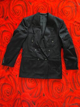 Pánsky tmavomodrý oblek. - 8