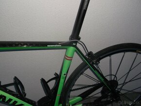 Predám fullcarbon cestný bicykel KTM vo farbe teamu HRINKOW - 8