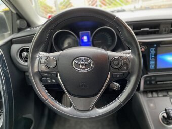 Toyota Auris 1.8i HYBRID, rok 12/2018, naj.92xxx km - 8