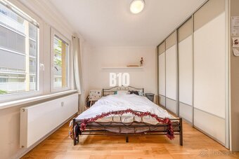 Kompletne zrekonštruovaný 4-izbový byt na Martinčekovej ulic - 8