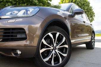 Volkswagen Touareg 3.0 TDI /AJ NA SPLÁTKY/ - 8