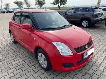 Suzuki Swift 1.3 GLX ABS - 8