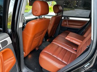 Predám Volkswagen Touareg 3,0 TDI V6 A/T - 8