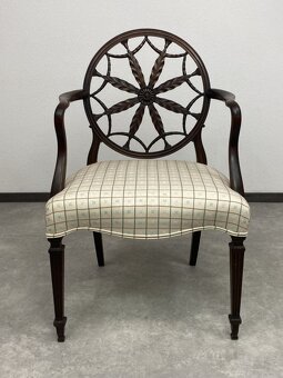 Elegantné kreslo v štýle Hepplewhite - 8