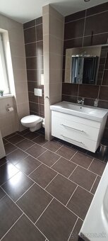 PRENÁJOM 2 izbový, zrekonštruovaný svojpomocný byt -KOMÁRNO - 8