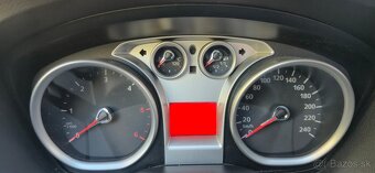 Focus 1.6 TDCi Ghia - 8