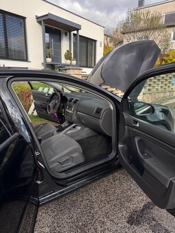 Volkswagen Golf V 1.9 TDI - 8