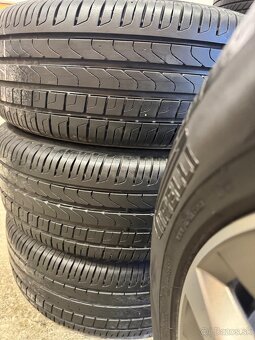 ORIGINAL ŠKODA KODIAQ R19 235/50/19 TOP STAV - 8