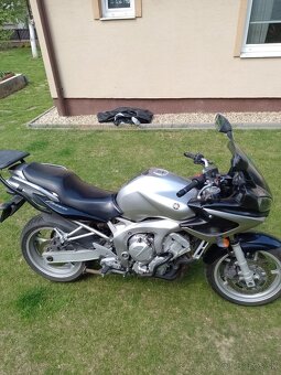 Yamaha - 8