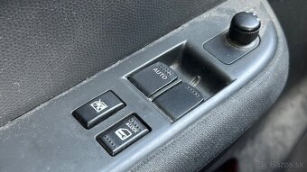 Suzuki Swift 1.3 GLX ABS, A/C, ako nové kúpené v SR - 8
