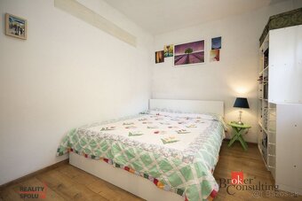 Na predaj starší rodinný dom v obci Tajov, len 7km od Banske - 8