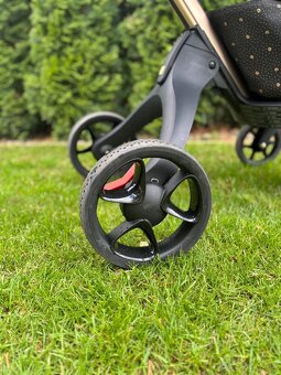 2-kombinácia kočíka STOKKE Xplory X Gold/Black - Signature B - 8