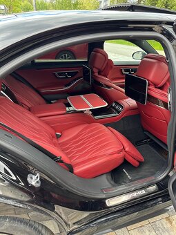 Mercedes S63 E-Performance - 8