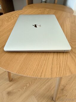 MacBook Air 13” 2019 - 8
